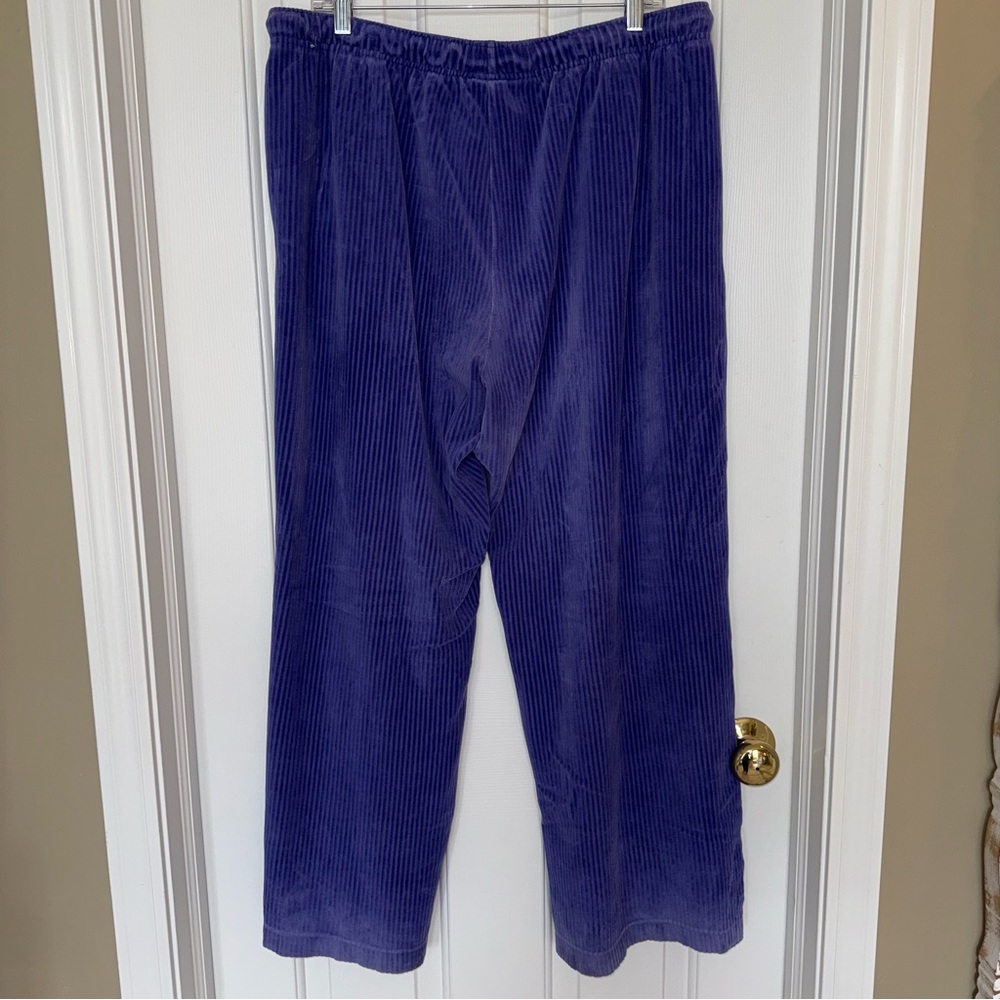Nike Ribbed Velour High Rise Wide Leg Pants - Picture 12 of 12